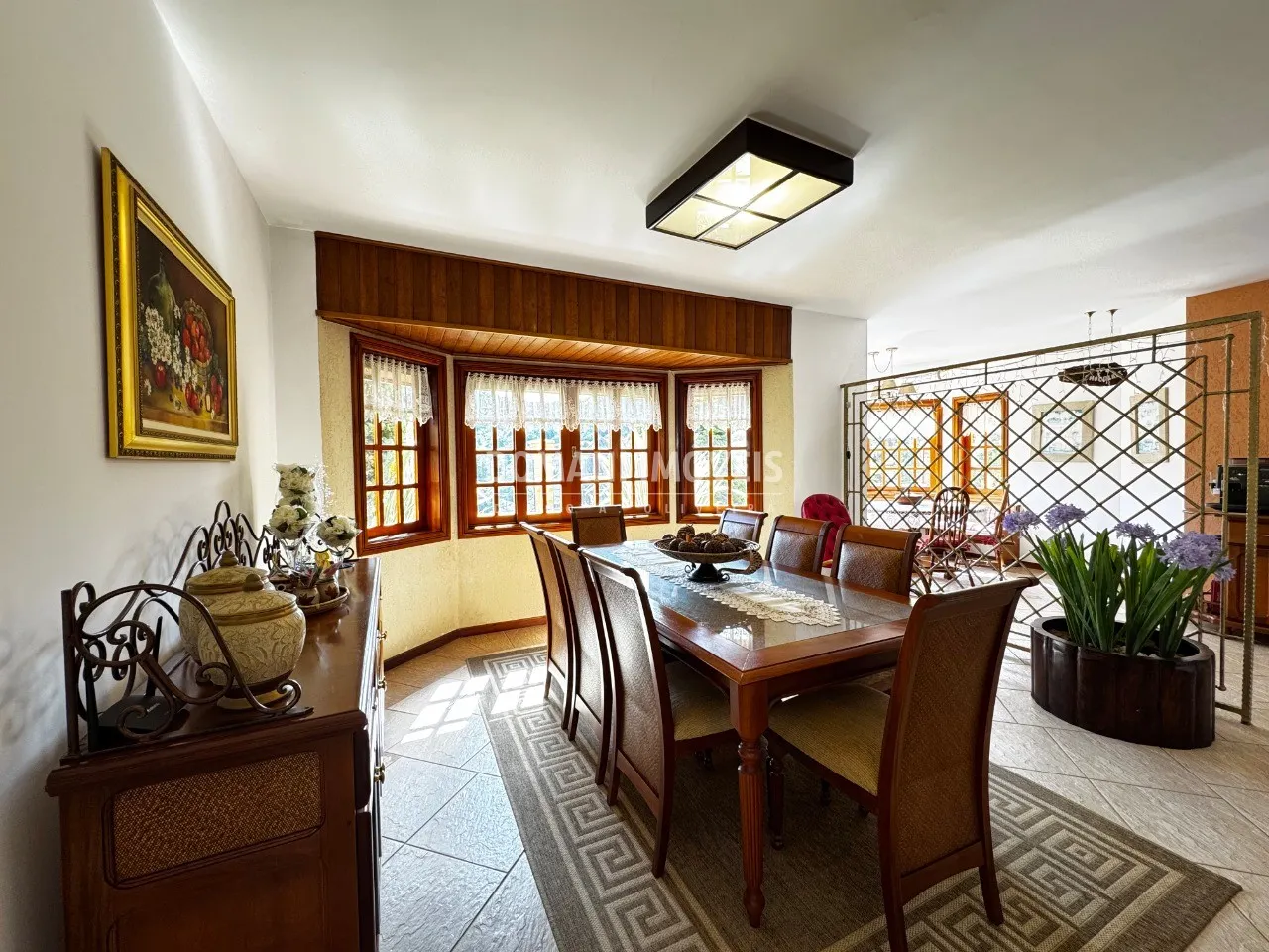 Casa à venda de 1.200 m² em Campos do Jordão, SP, Brasil