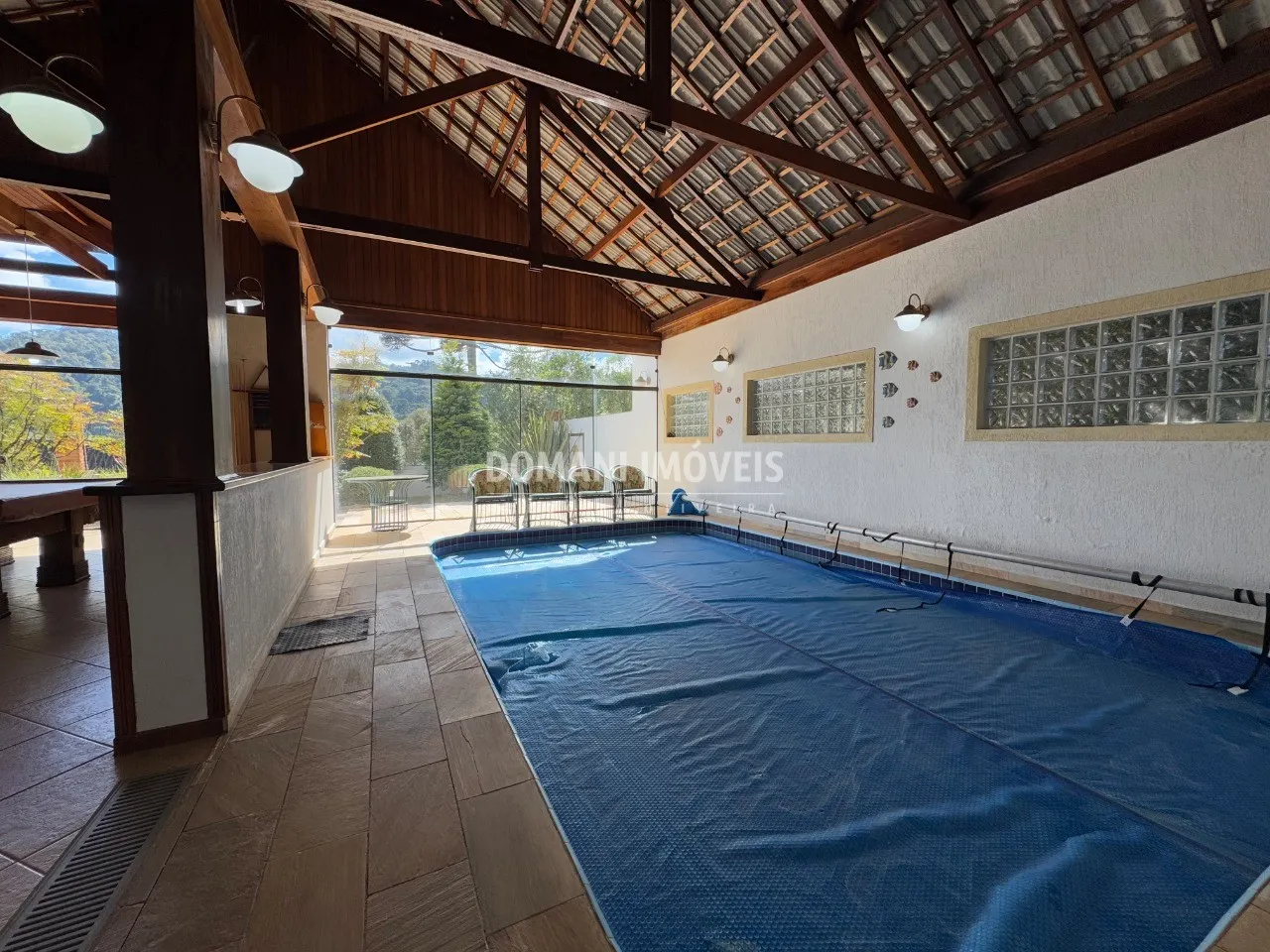 Casa à venda de 1.200 m² em Campos do Jordão, SP, Brasil