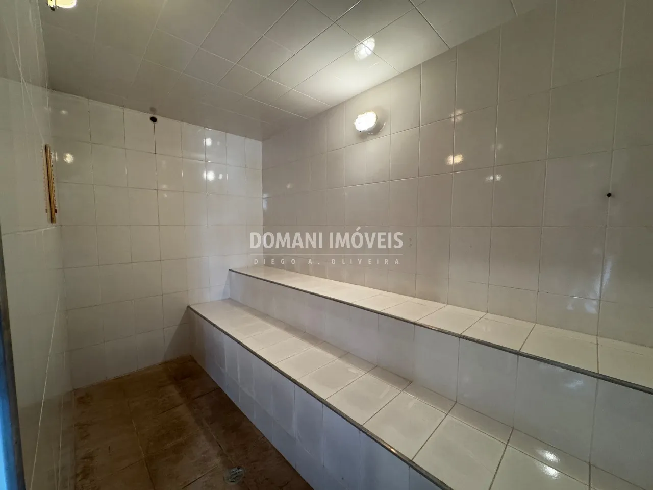 Casa à venda de 1.200 m² em Campos do Jordão, SP, Brasil