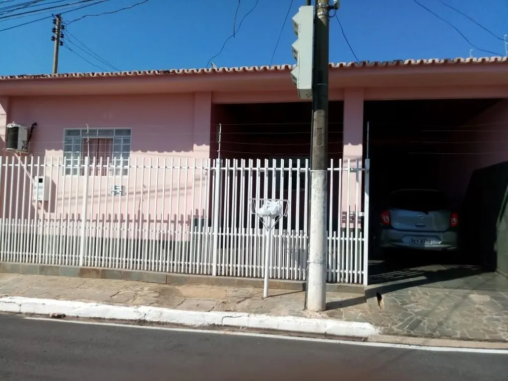 Casa à venda de 200 m² em Várzea Grande, MT, Brasil