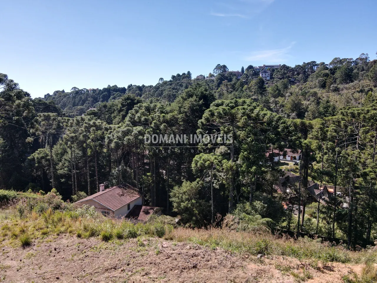 Terreno à venda de 2.760 m² em Campos do Jordão, SP, Brasil