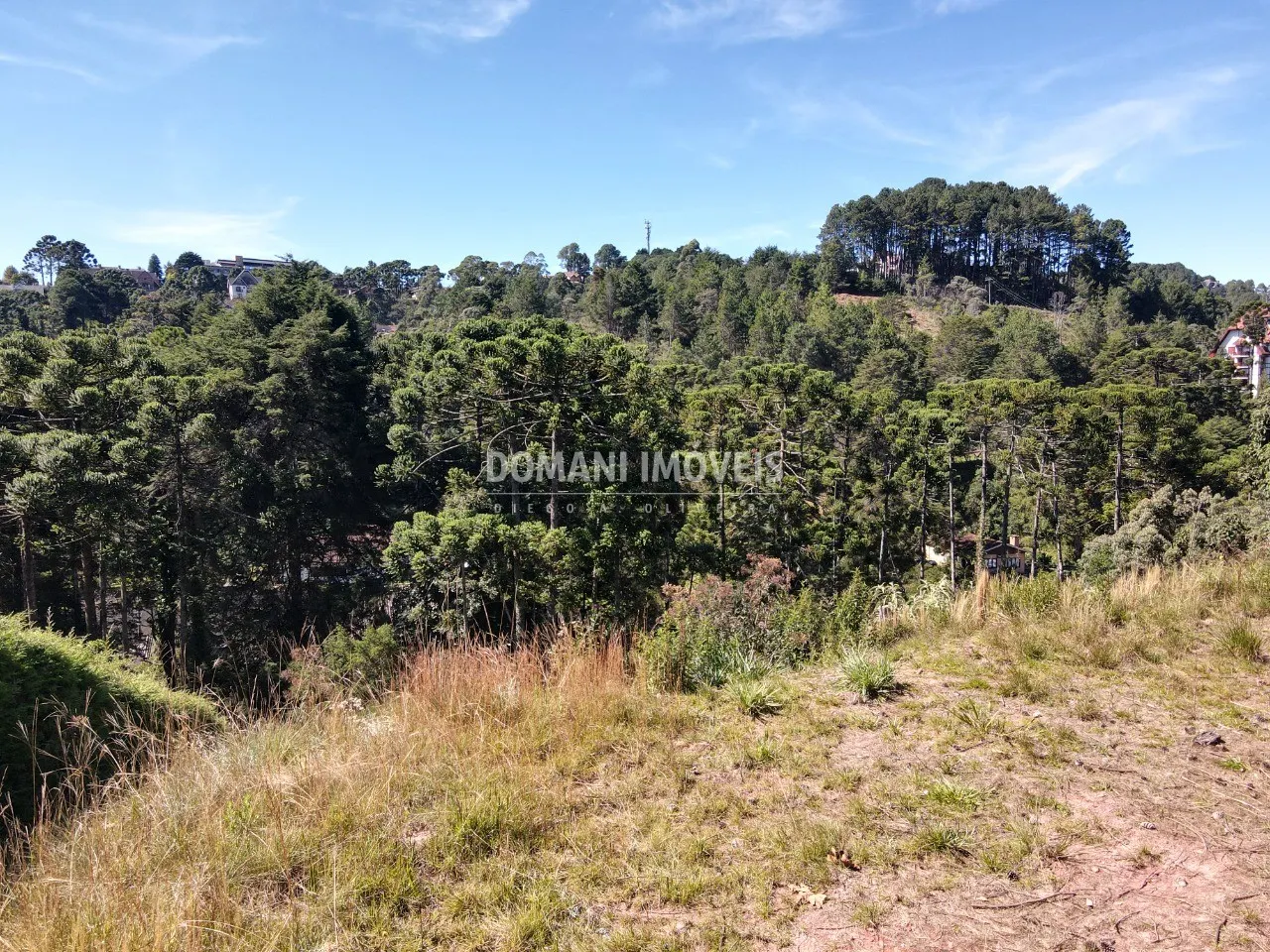 Terreno à venda de 2.760 m² em Campos do Jordão, SP, Brasil