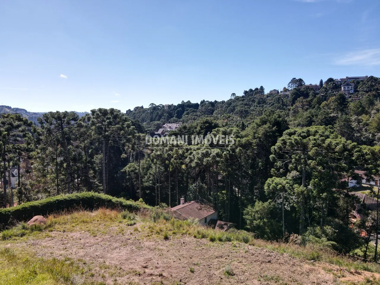 Terreno à venda de 2.760 m² em Campos do Jordão, SP, Brasil