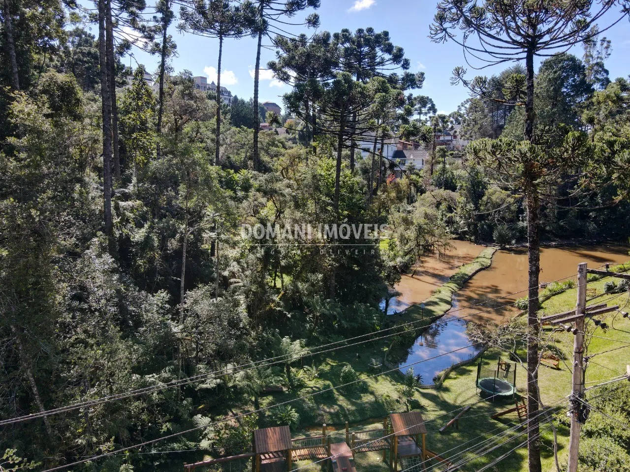 Terreno à venda de 2.760 m² em Campos do Jordão, SP, Brasil