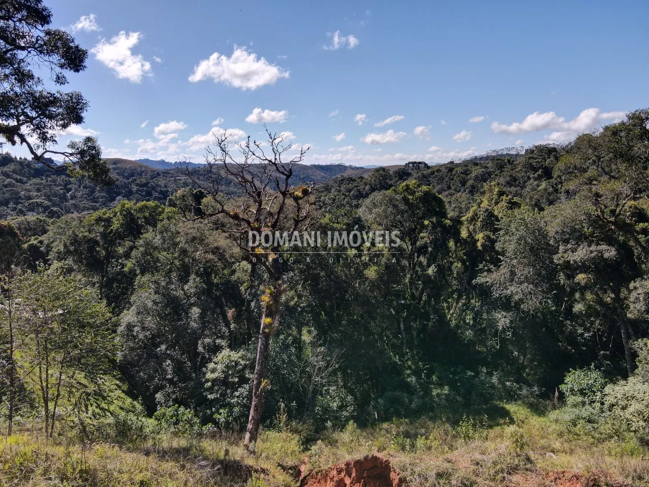 Terreno à venda de 1.110 m² em Campos do Jordão, SP, Brasil