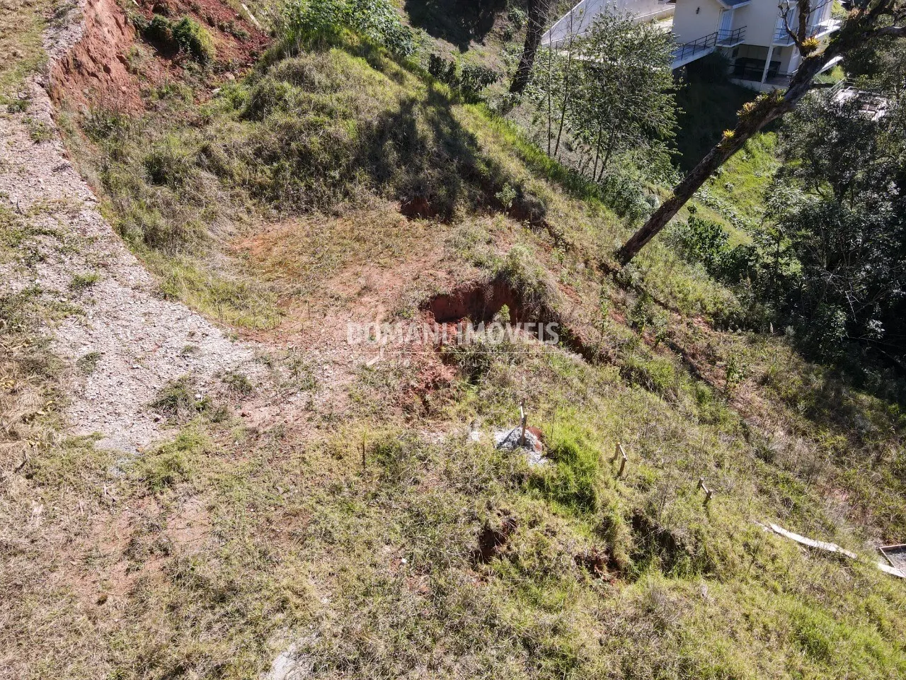 Terreno à venda de 1.110 m² em Campos do Jordão, SP, Brasil