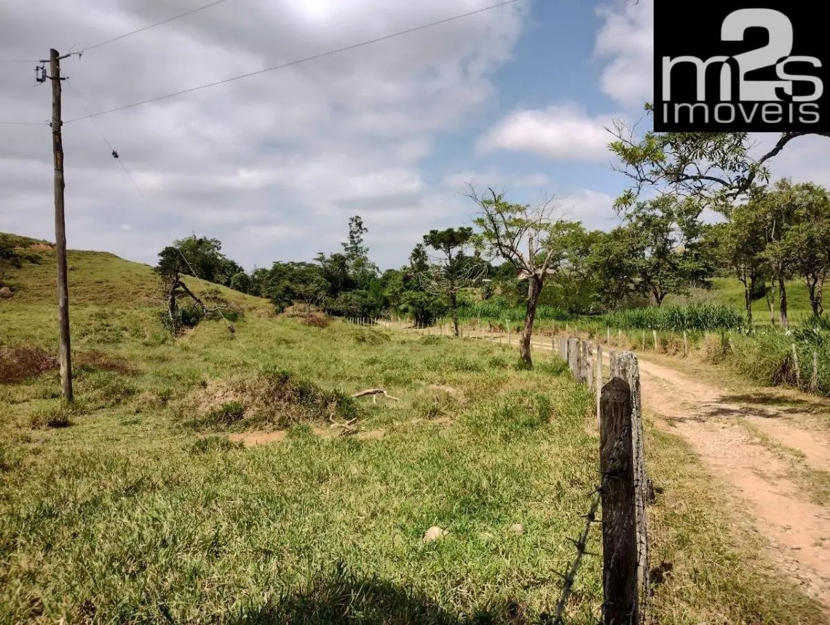 Sítio à venda de 7 ha em Guaratinguetá, SP, Brasil