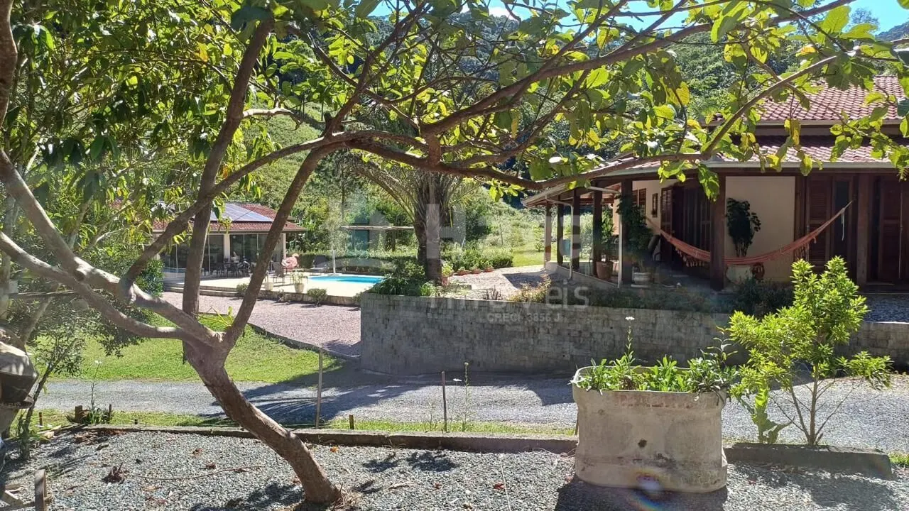 Casa à venda de 230 m² em Nova Trento, SC, Brasil