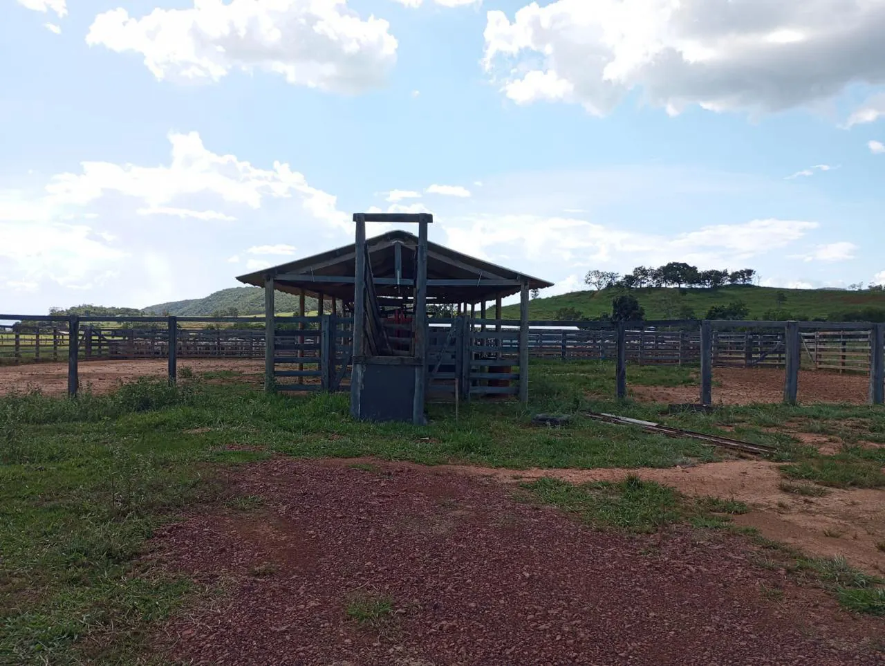 Fazenda à venda de 523 ha em Santa Rita do Novo Destino, GO, Brasil