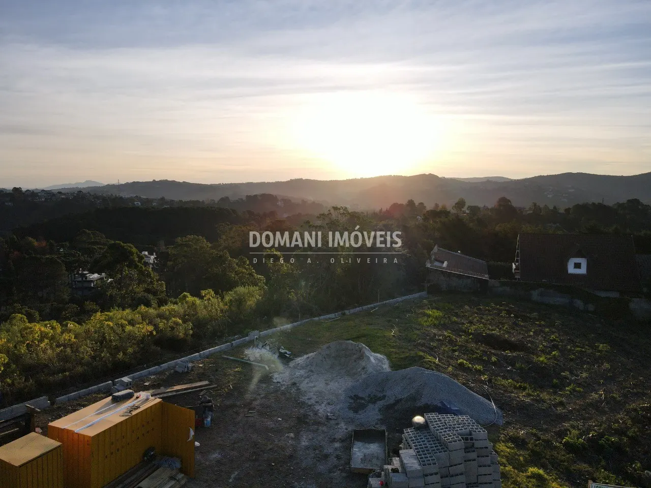 Plot for sale of 1,060 m² in Campos do Jordão, SP, Brazil