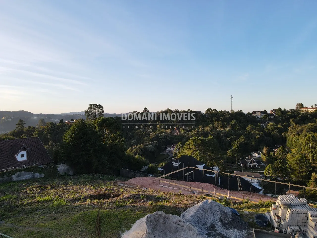 Plot for sale of 1,060 m² in Campos do Jordão, SP, Brazil
