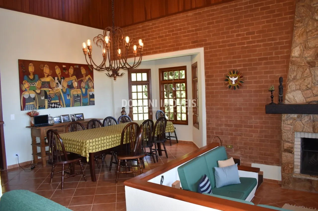 Casa à venda de 1.090 m² em Campos do Jordão, SP, Brasil