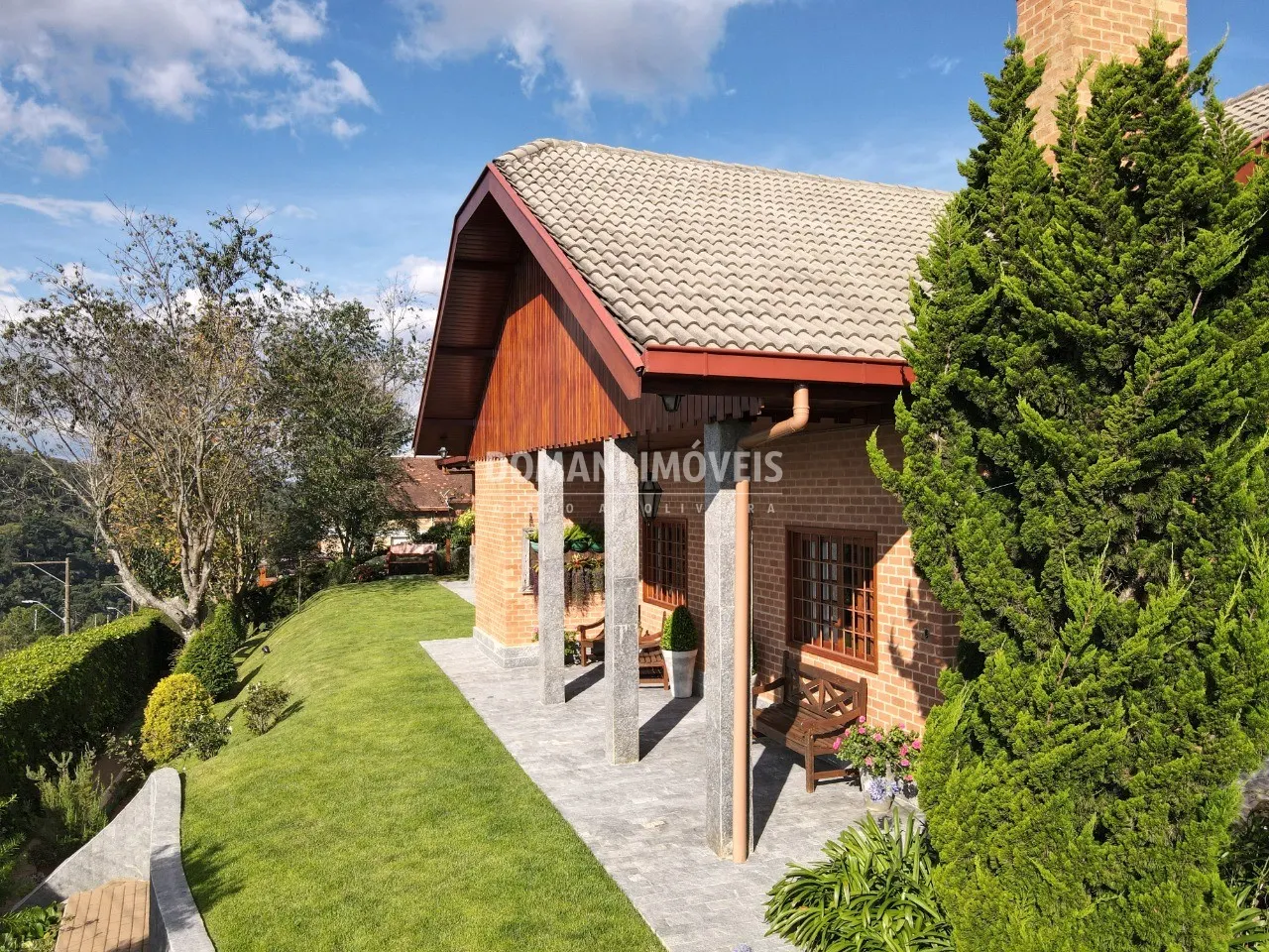 Casa à venda de 1.090 m² em Campos do Jordão, SP, Brasil