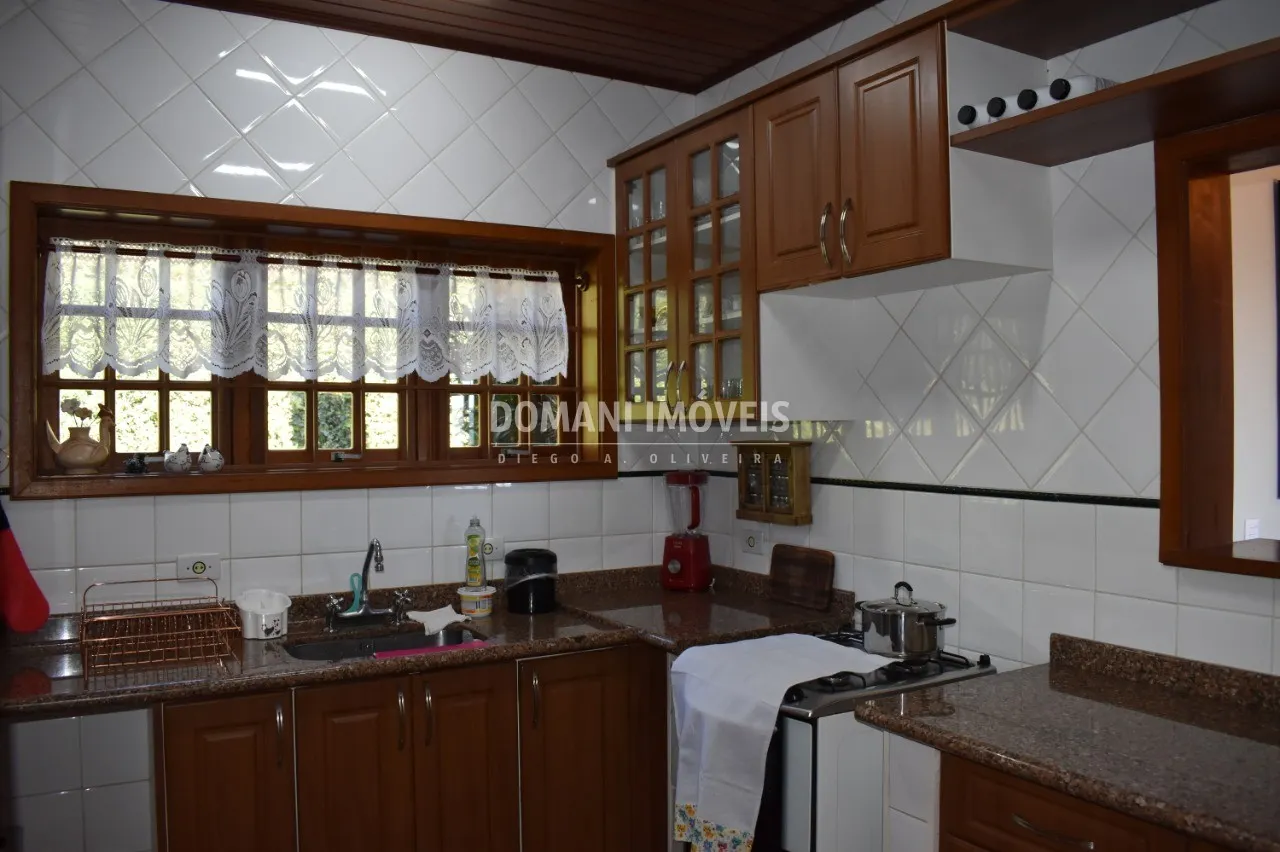 Casa à venda de 1.090 m² em Campos do Jordão, SP, Brasil