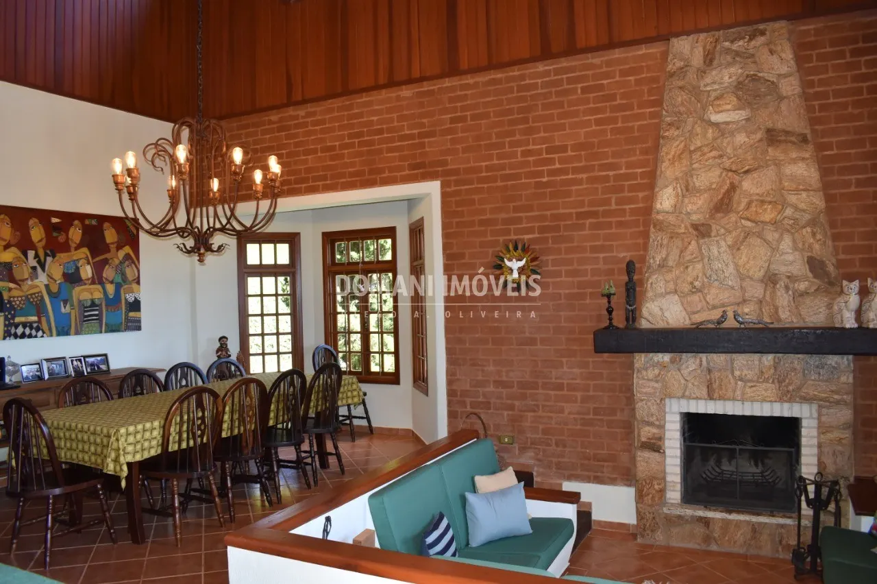 Casa à venda de 1.090 m² em Campos do Jordão, SP, Brasil
