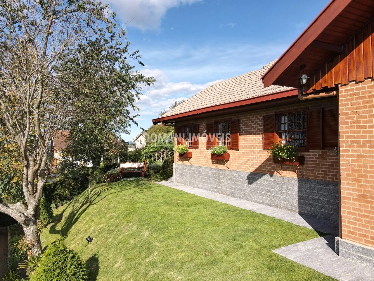 Casa à venda de 1.090 m² em Campos do Jordão, SP, Brasil