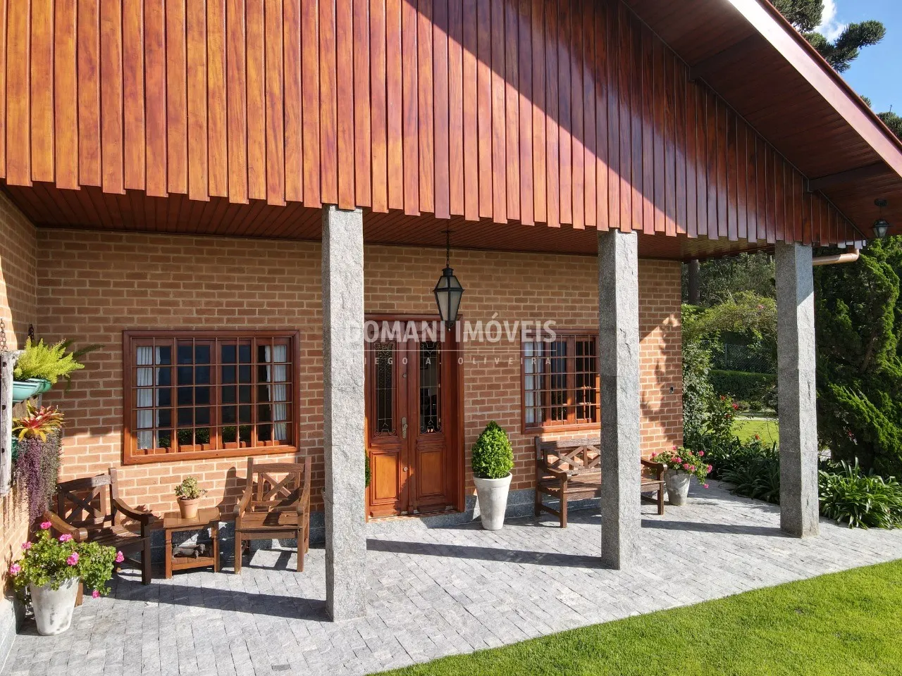 Casa à venda de 1.090 m² em Campos do Jordão, SP, Brasil