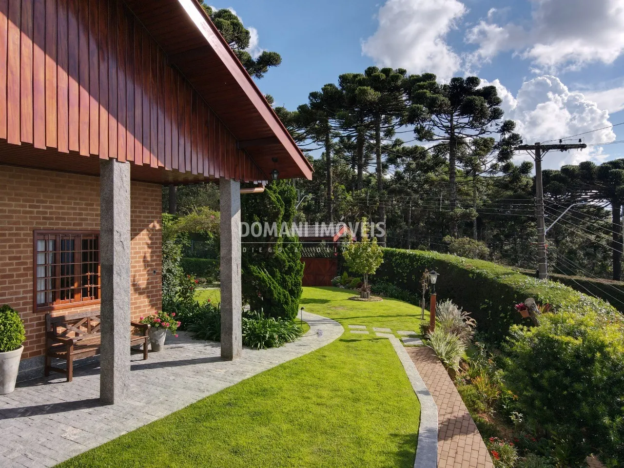 Casa à venda de 1.090 m² em Campos do Jordão, SP, Brasil