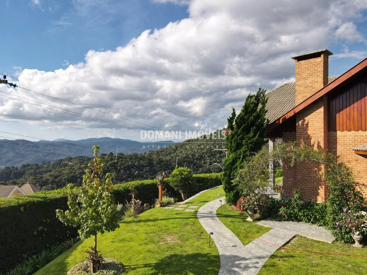 Casa à venda de 1.090 m² em Campos do Jordão, SP, Brasil