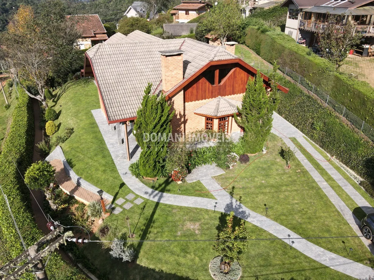 Casa à venda de 1.090 m² em Campos do Jordão, SP, Brasil