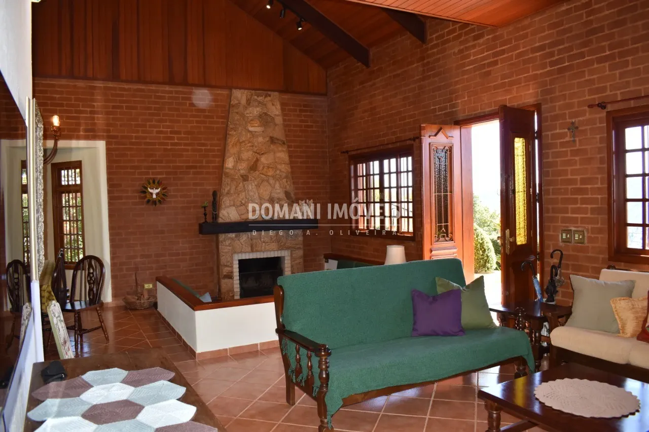 Casa à venda de 1.090 m² em Campos do Jordão, SP, Brasil