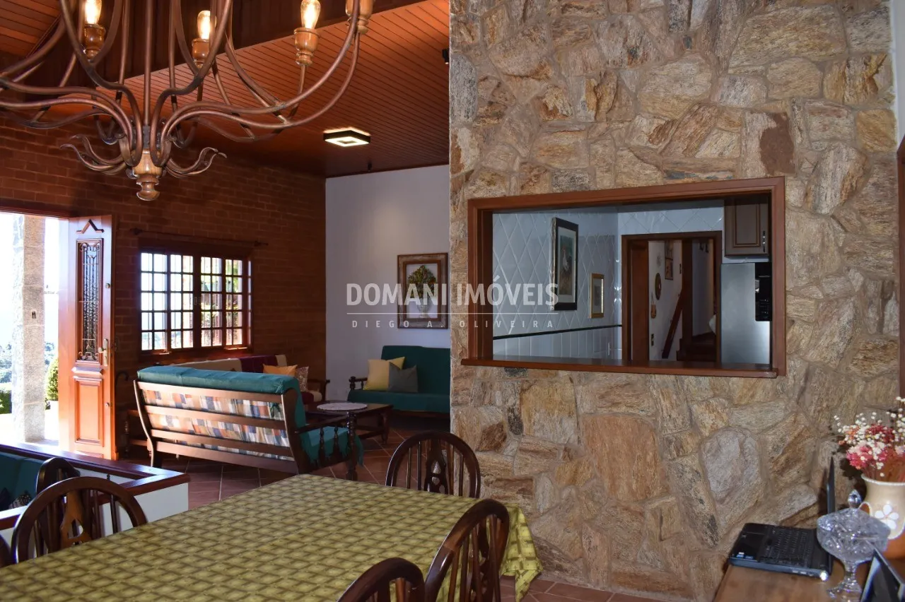 Casa à venda de 1.090 m² em Campos do Jordão, SP, Brasil