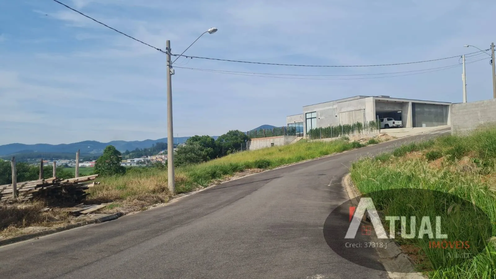 Terreno à venda de 713 m² em Bom Jesus dos Perdões, SP, Brasil