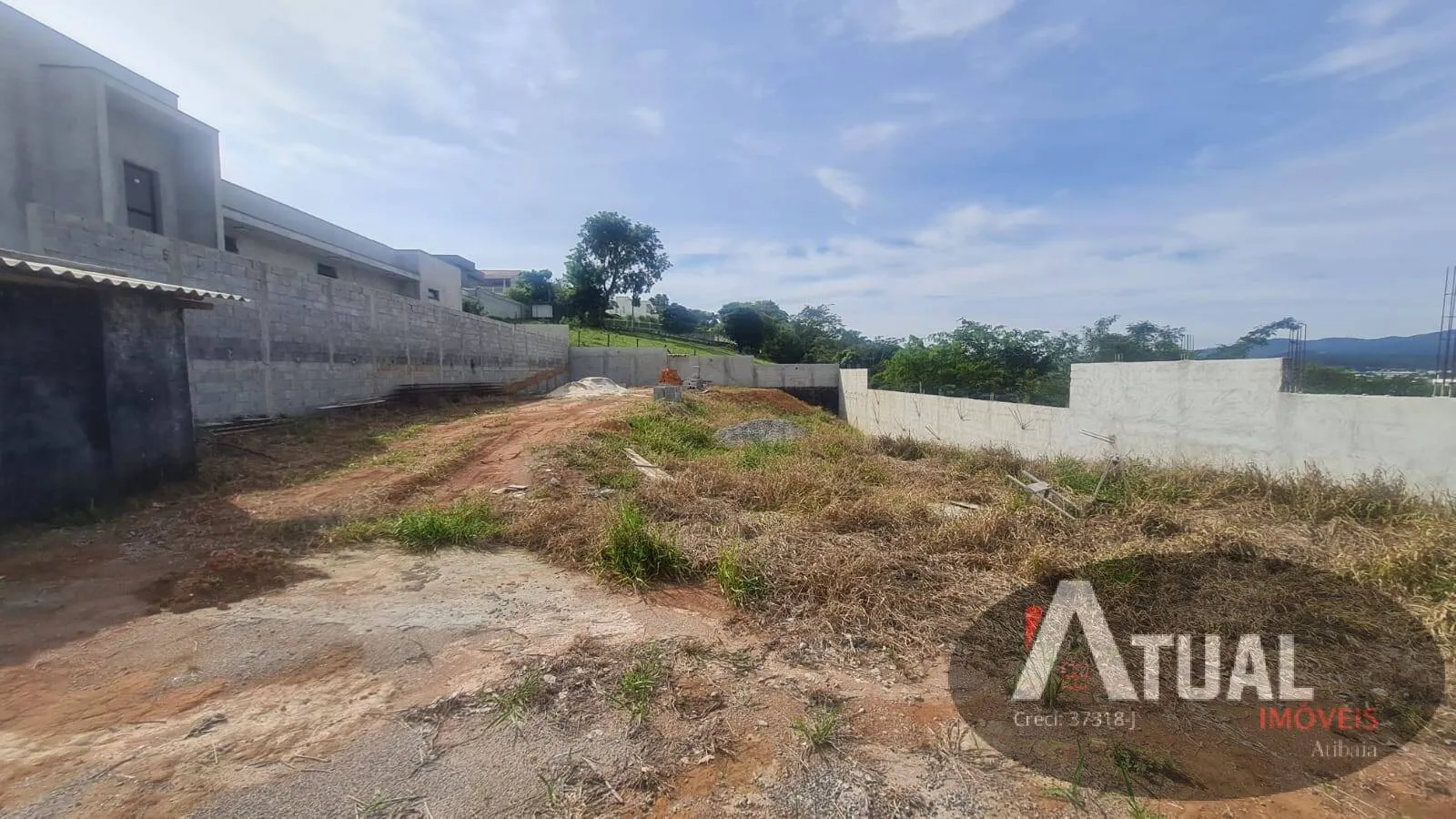 Terreno à venda de 713 m² em Bom Jesus dos Perdões, SP, Brasil