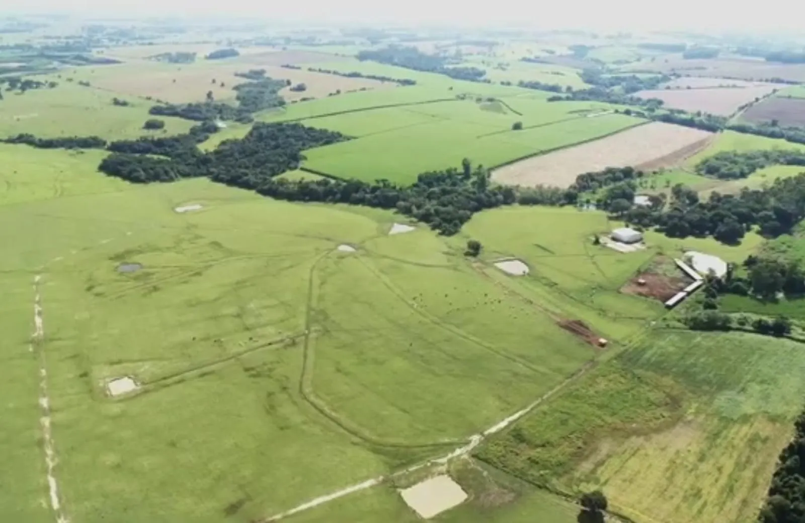 Fazenda à venda de 142 ha em Laranjal Paulista, SP, Brasil