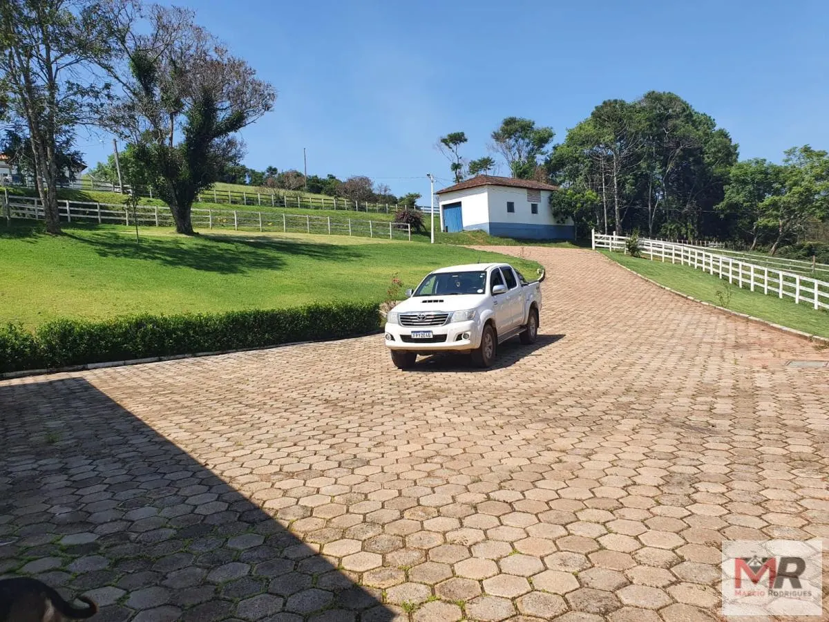 Fazenda à venda de 242 ha em Cruzília, MG, Brasil