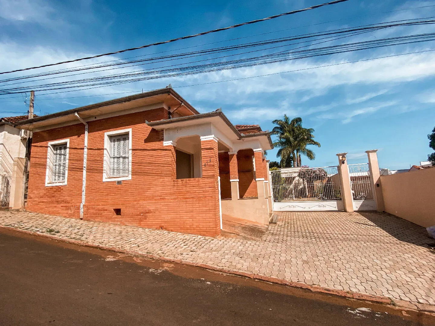 House for sale of 851 m² in Piraju, SP, Brazil