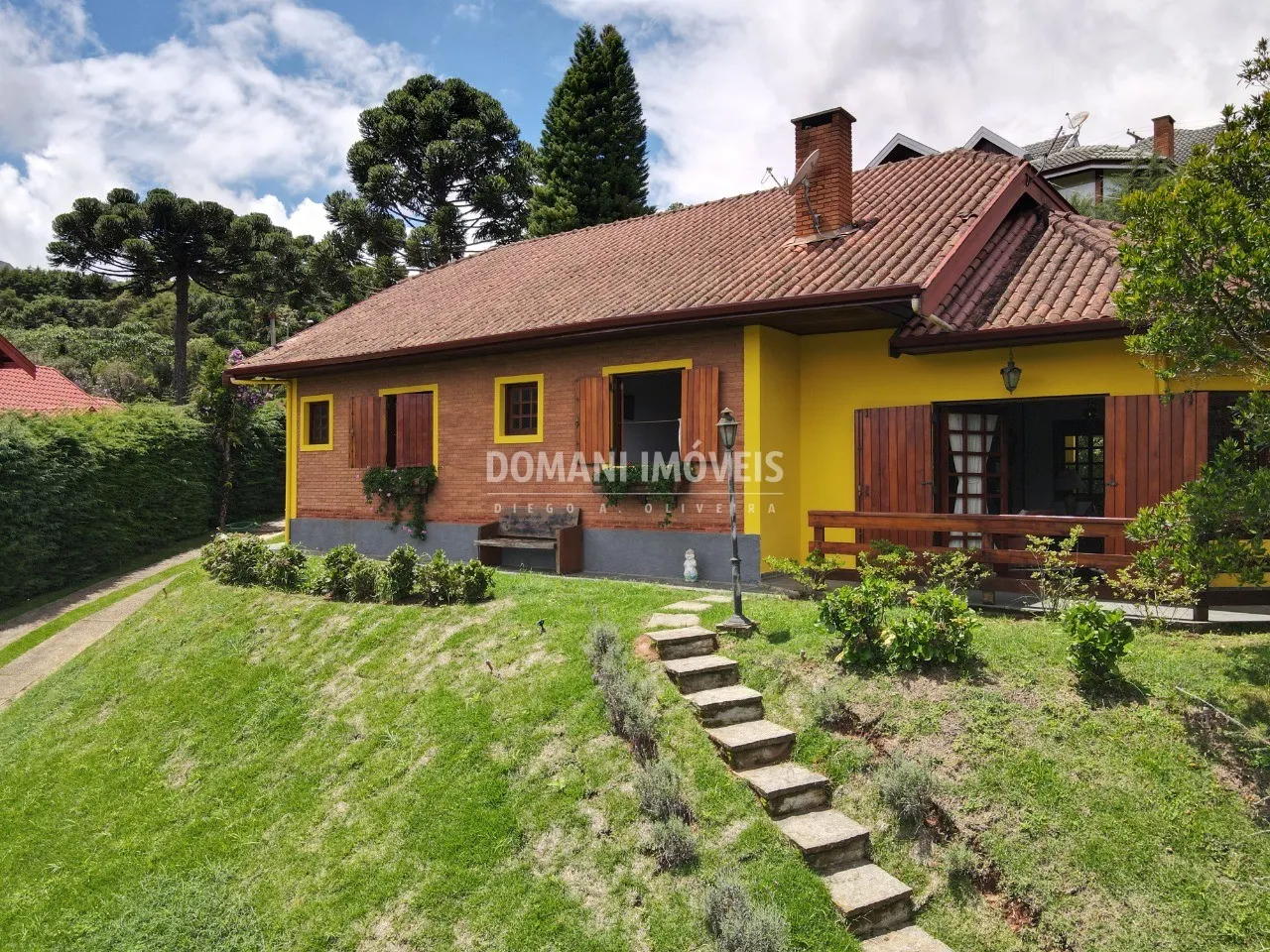 Casa à venda de 1.010 m² em Campos do Jordão, SP, Brasil