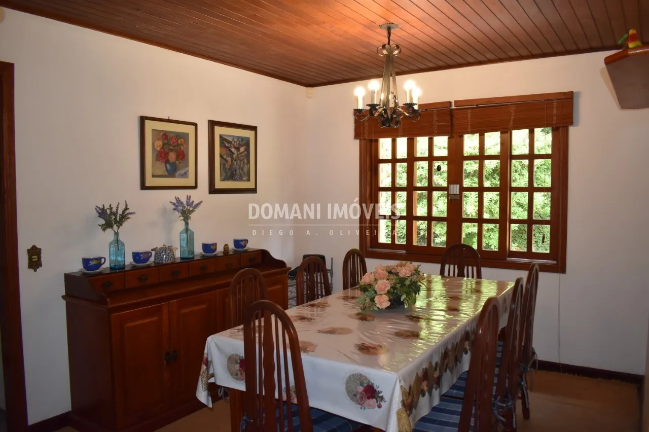 Casa à venda de 1.010 m² em Campos do Jordão, SP, Brasil