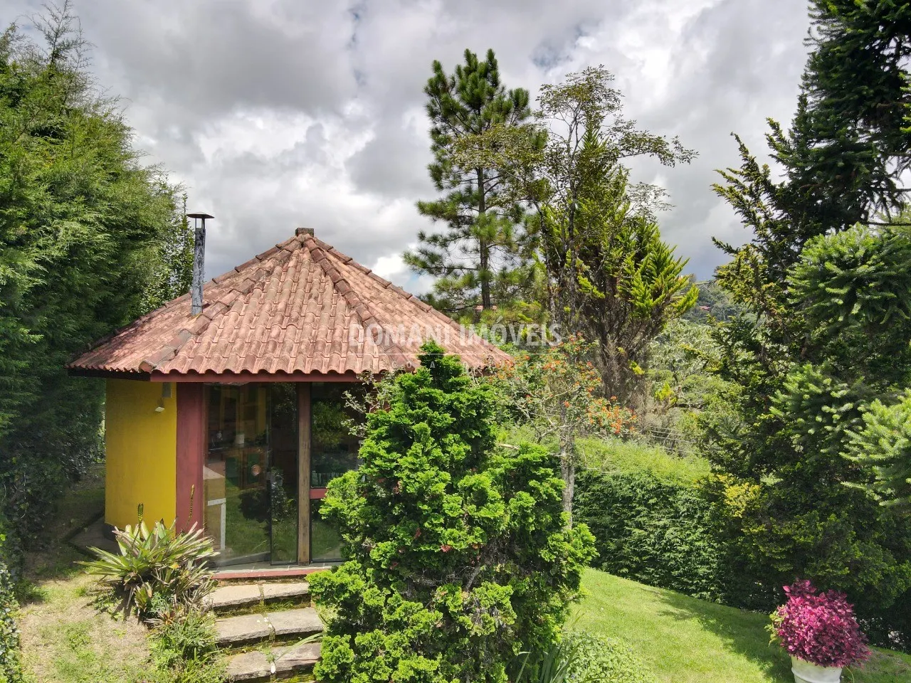 Casa à venda de 1.010 m² em Campos do Jordão, SP, Brasil