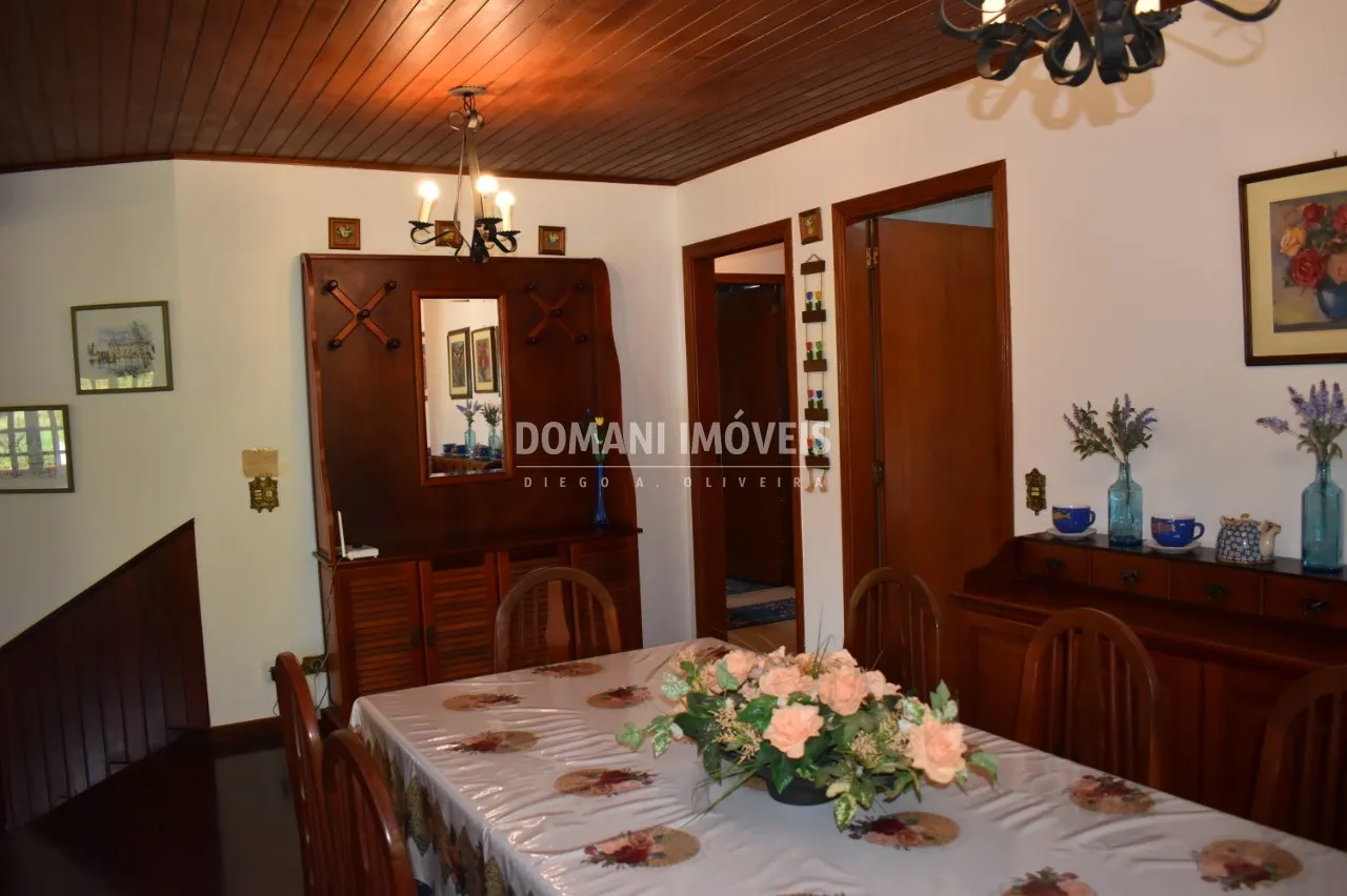 Casa à venda de 1.010 m² em Campos do Jordão, SP, Brasil