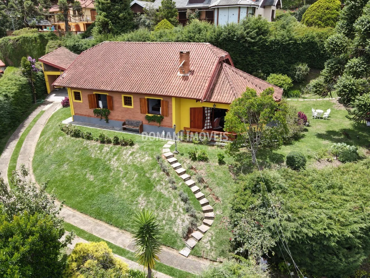 Casa à venda de 1.010 m² em Campos do Jordão, SP, Brasil