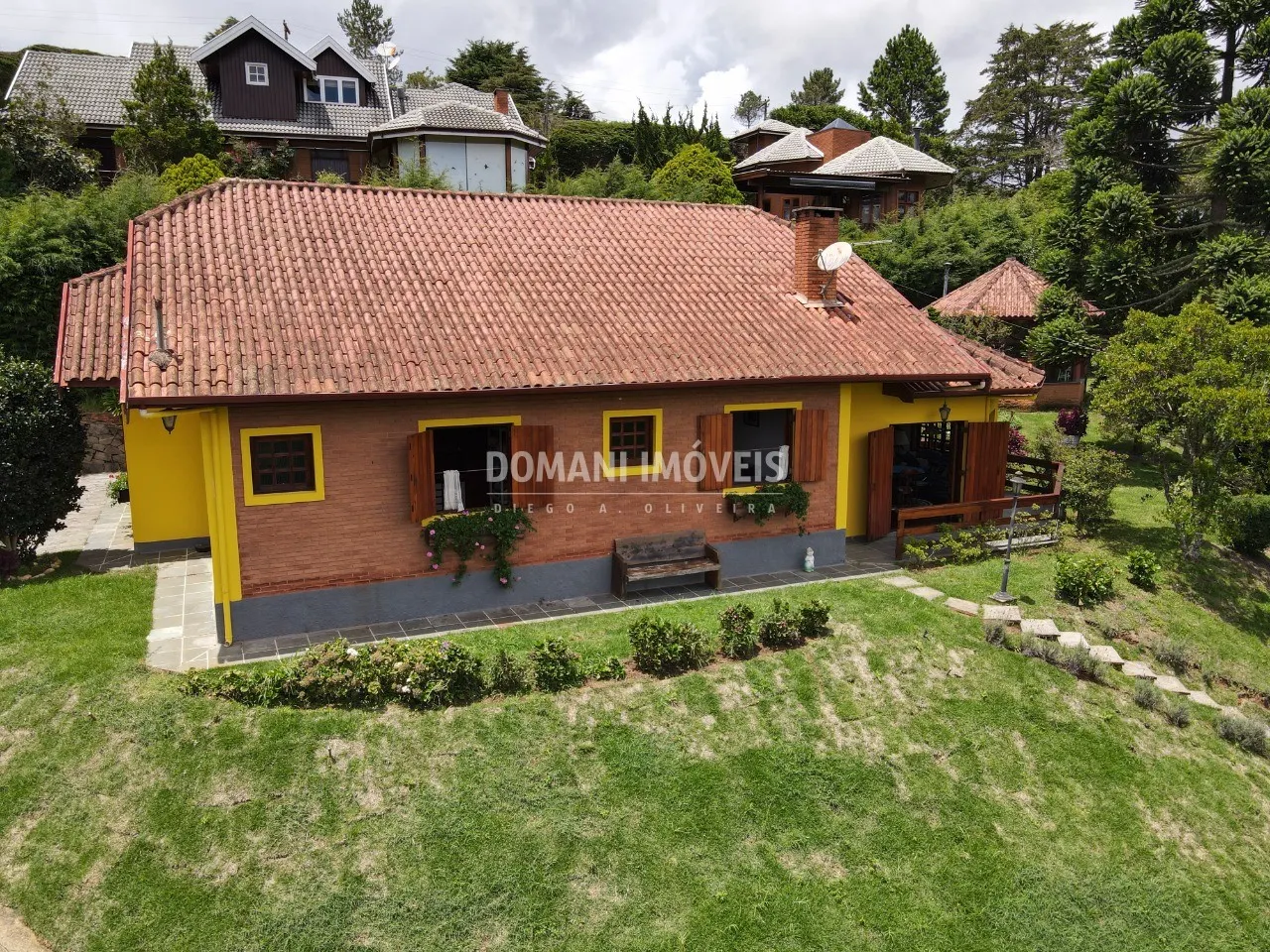 Casa à venda de 1.010 m² em Campos do Jordão, SP, Brasil