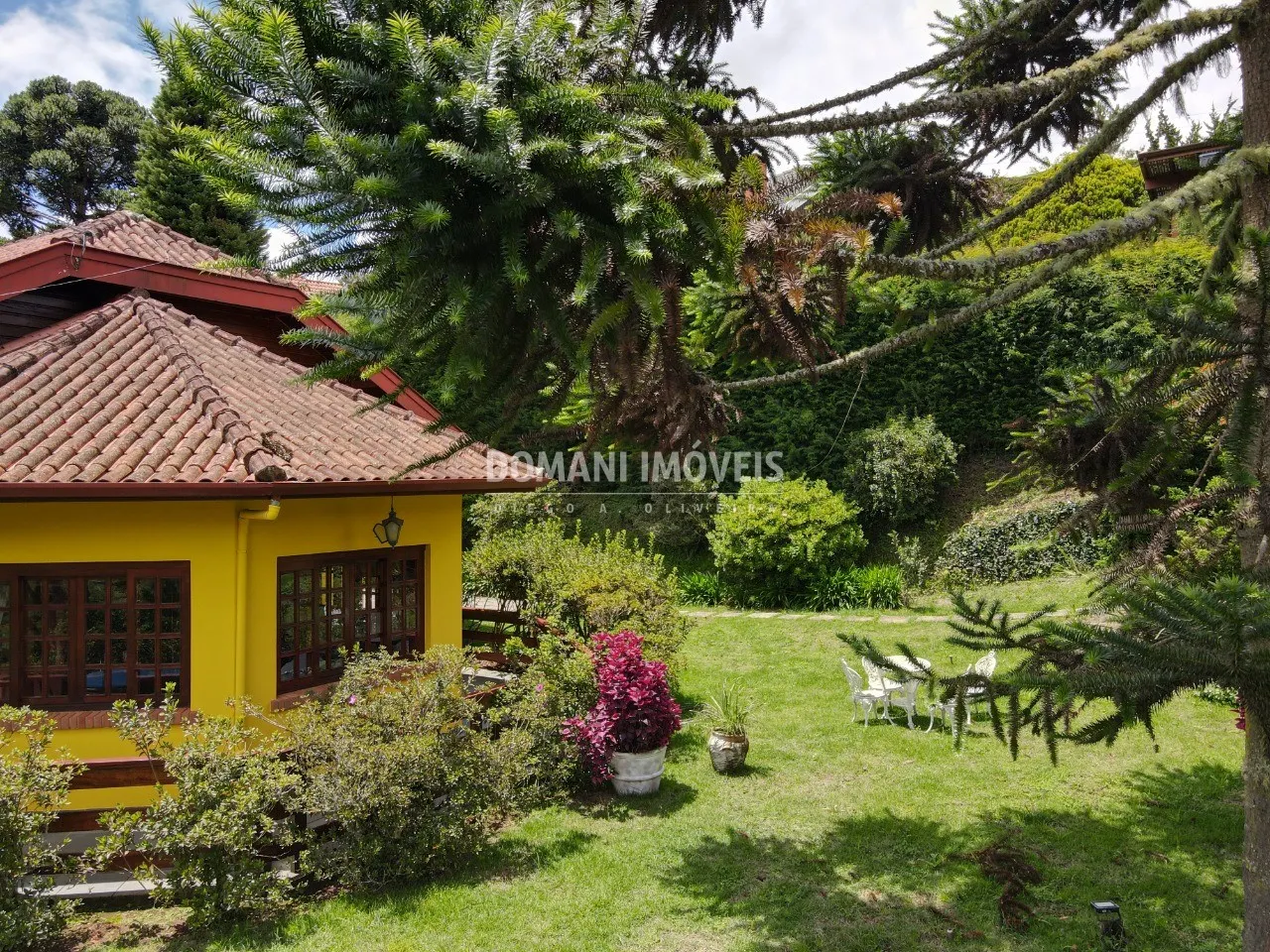 Casa à venda de 1.010 m² em Campos do Jordão, SP, Brasil