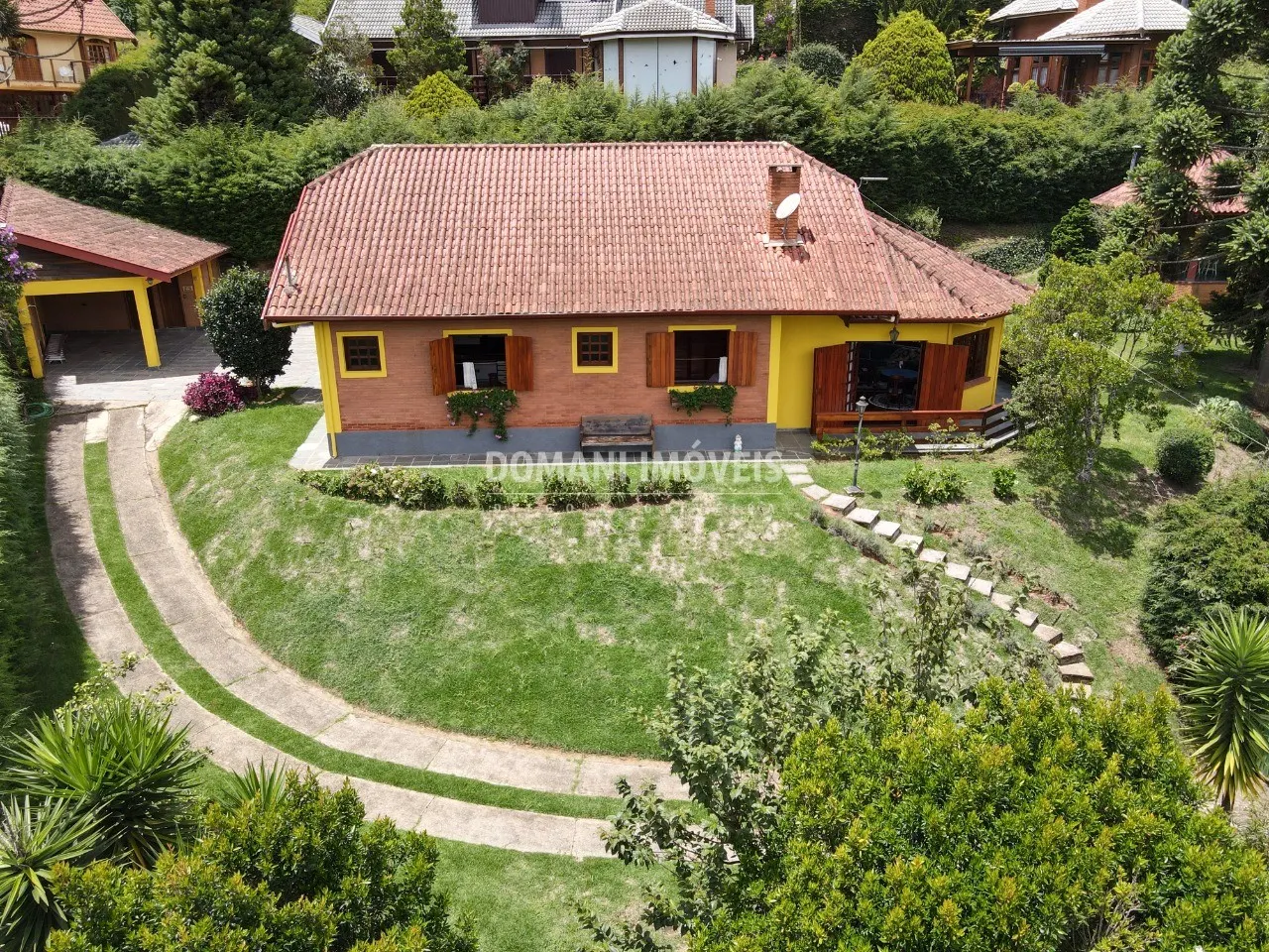 Casa à venda de 1.010 m² em Campos do Jordão, SP, Brasil