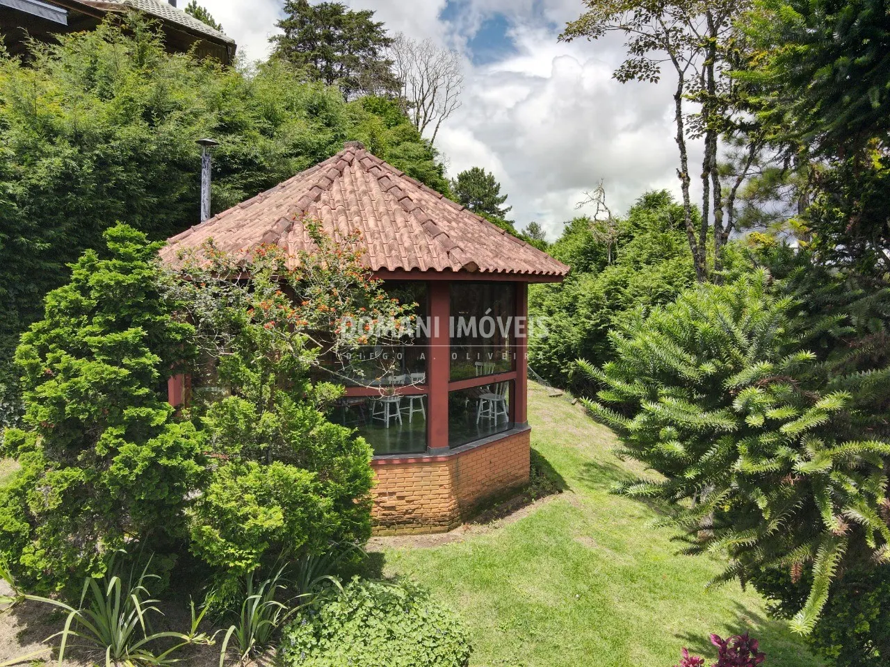 Casa à venda de 1.010 m² em Campos do Jordão, SP, Brasil