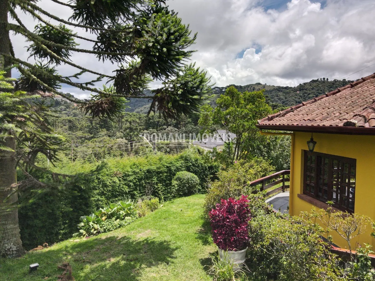 Casa à venda de 1.010 m² em Campos do Jordão, SP, Brasil