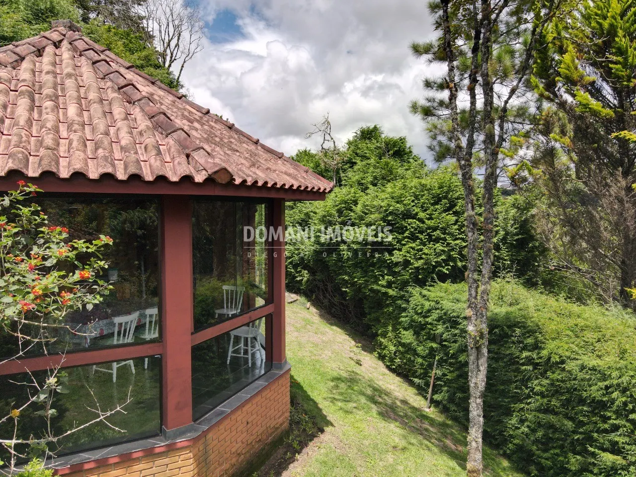 Casa à venda de 1.010 m² em Campos do Jordão, SP, Brasil