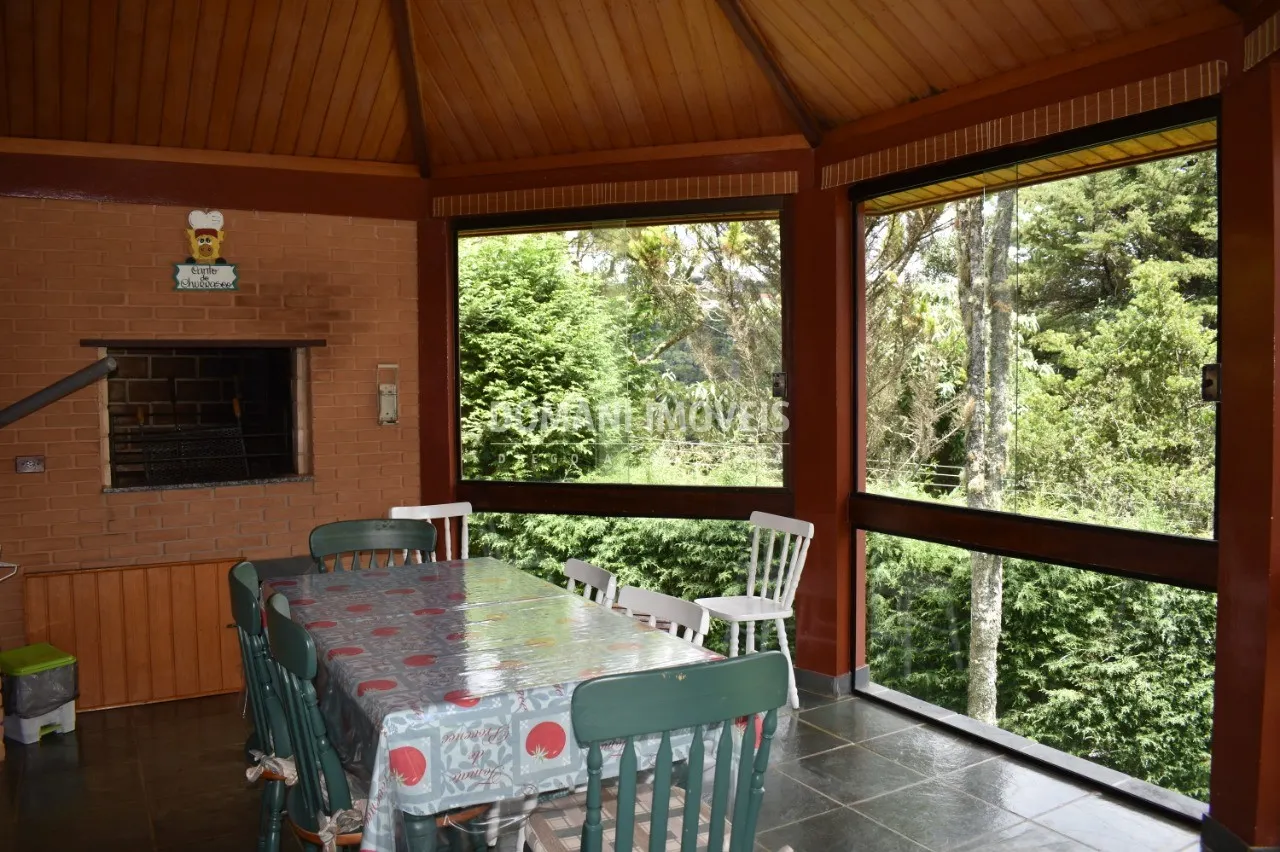Casa à venda de 1.010 m² em Campos do Jordão, SP, Brasil