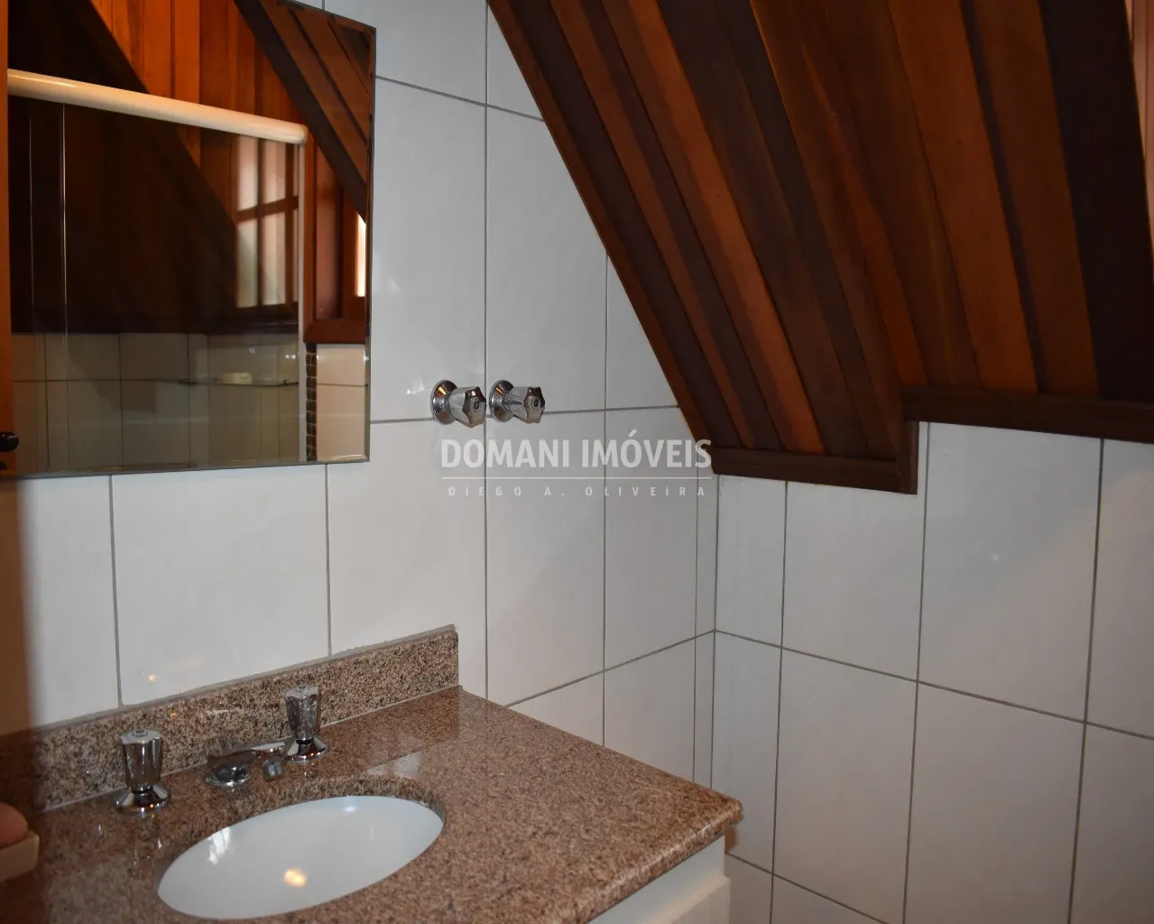 Casa à venda de 250 m² em Campos do Jordão, SP, Brasil