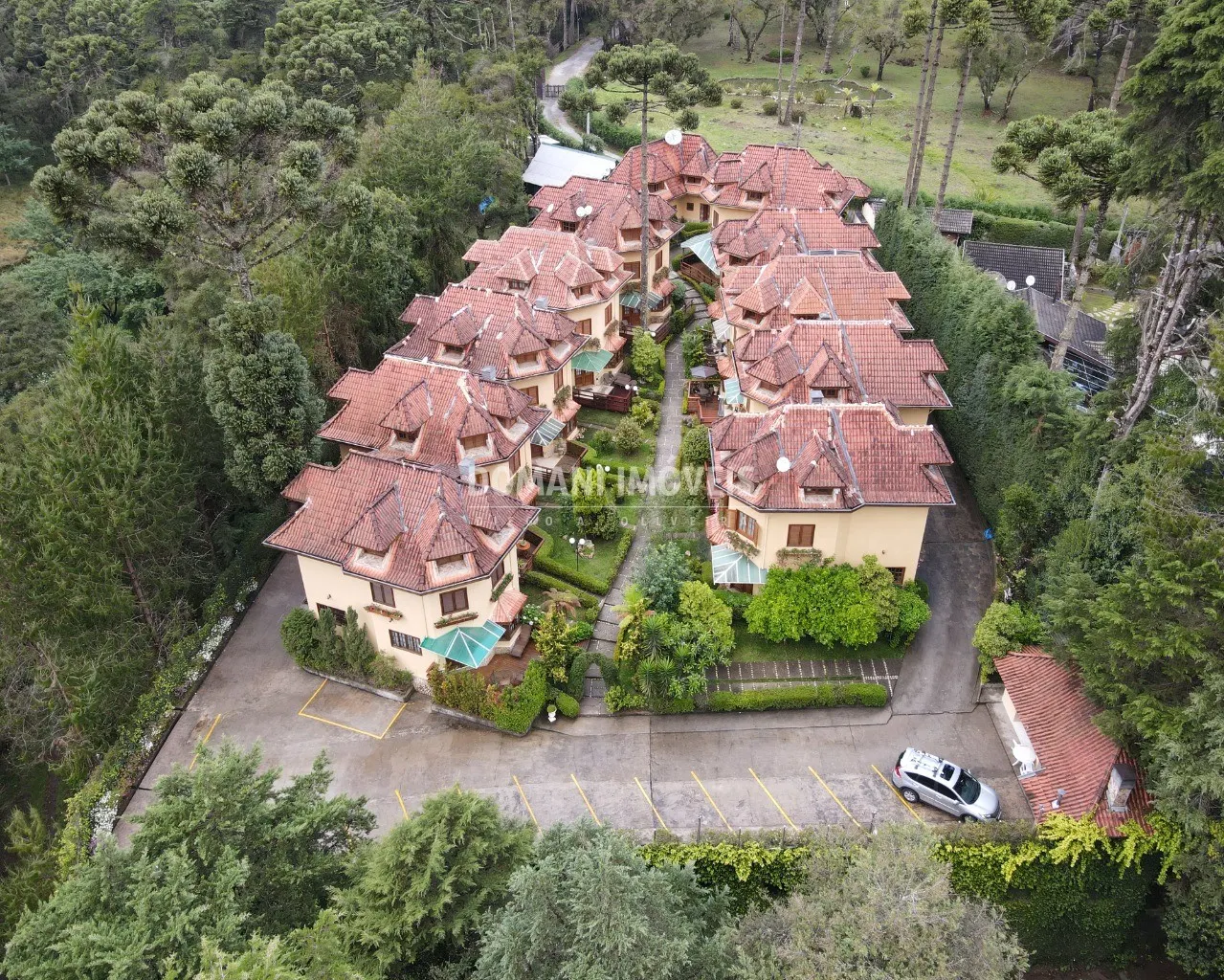 Casa à venda de 250 m² em Campos do Jordão, SP, Brasil