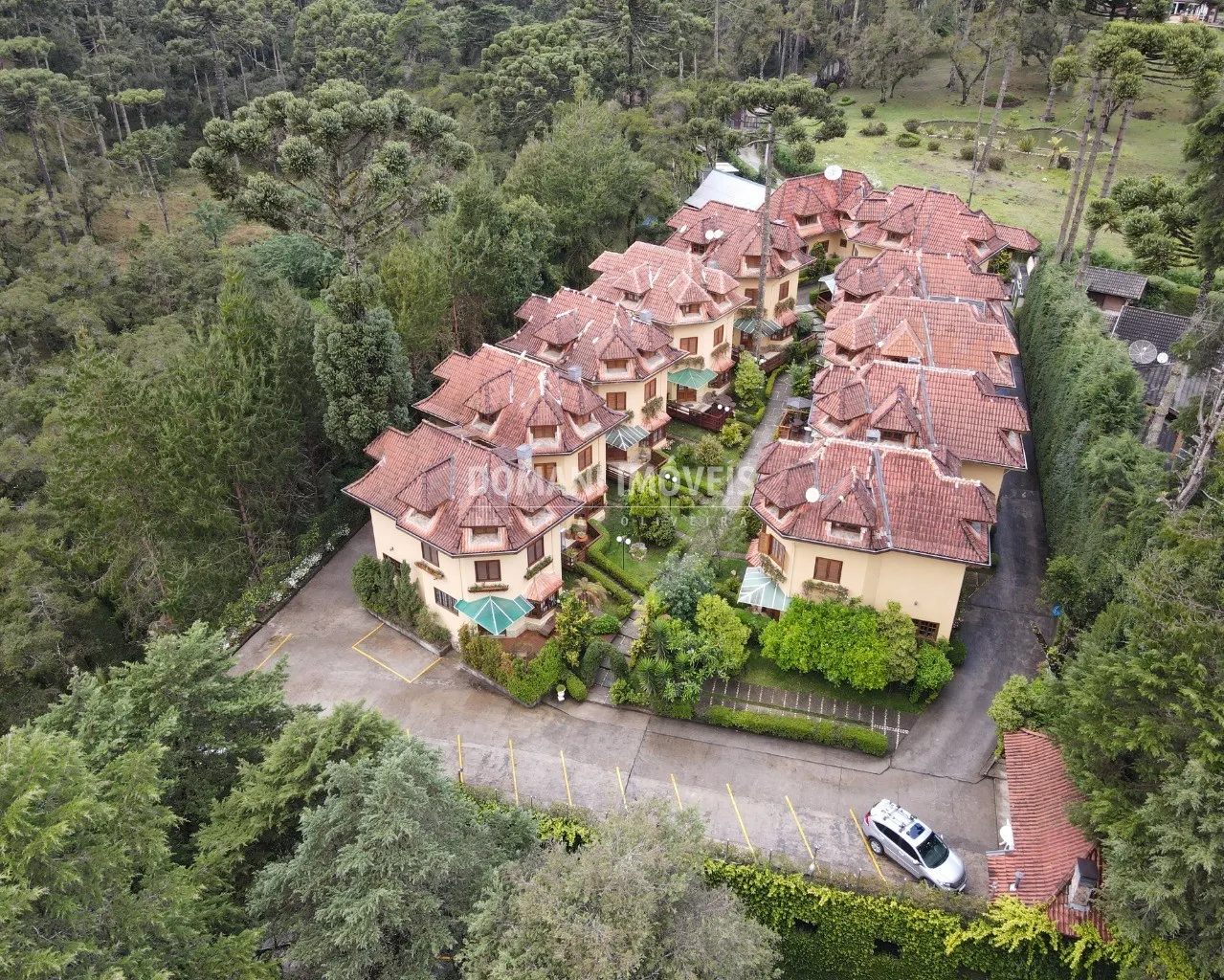 Casa à venda de 250 m² em Campos do Jordão, SP, Brasil