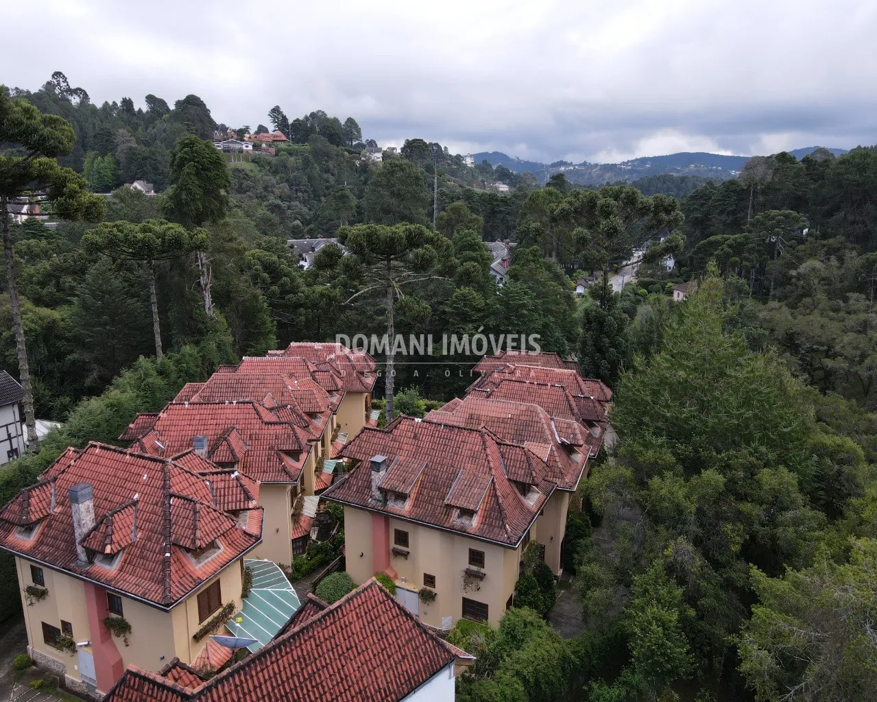Casa à venda de 250 m² em Campos do Jordão, SP, Brasil