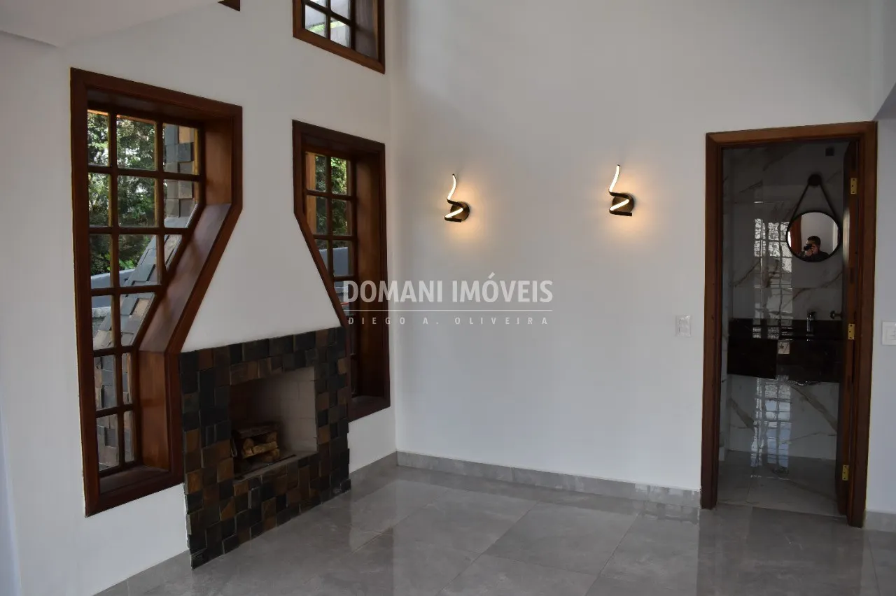 Casa à venda de 390 m² em Campos do Jordão, SP, Brasil