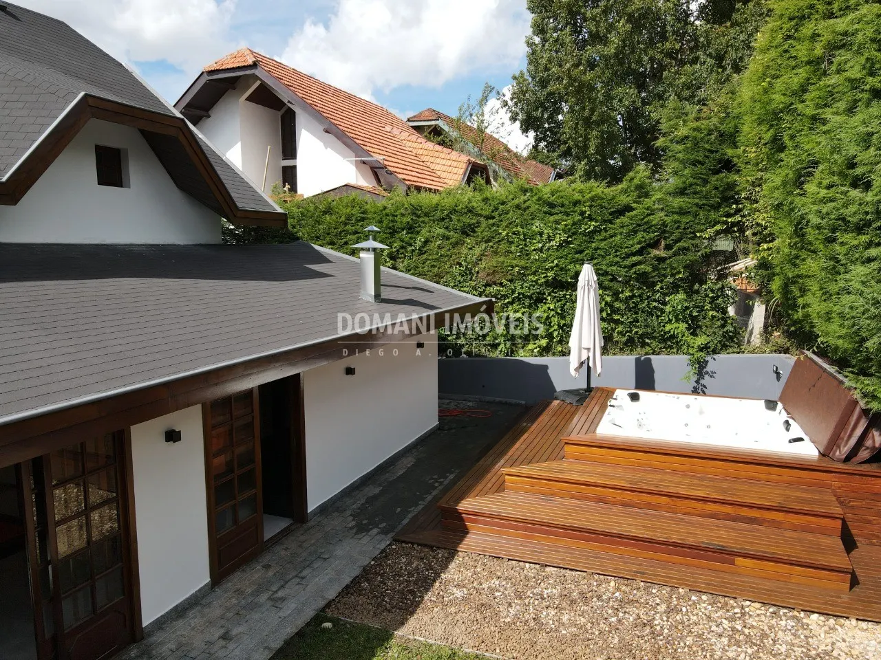 Casa à venda de 390 m² em Campos do Jordão, SP, Brasil