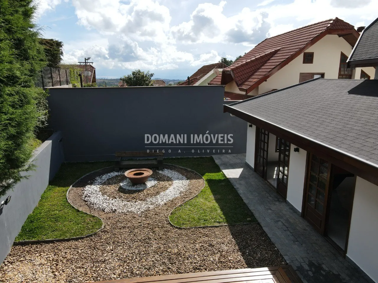 Casa à venda de 390 m² em Campos do Jordão, SP, Brasil